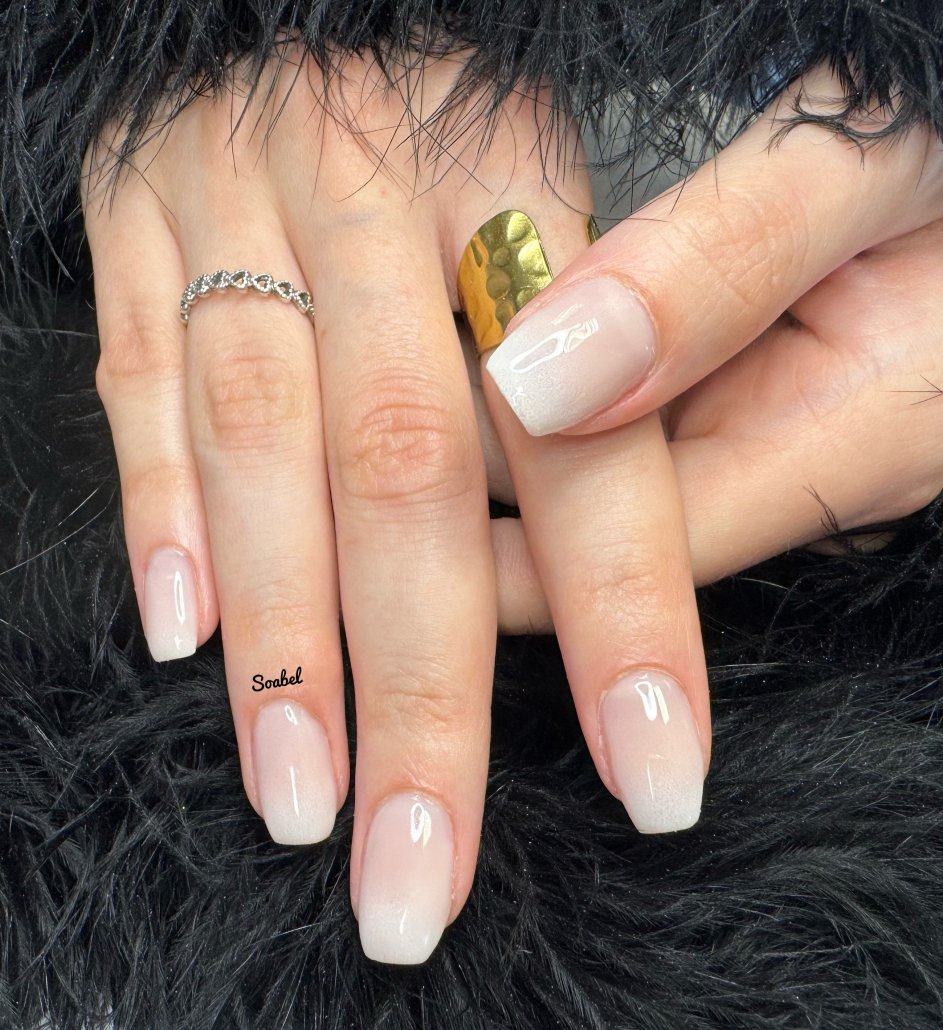 Détail manucure — finitions